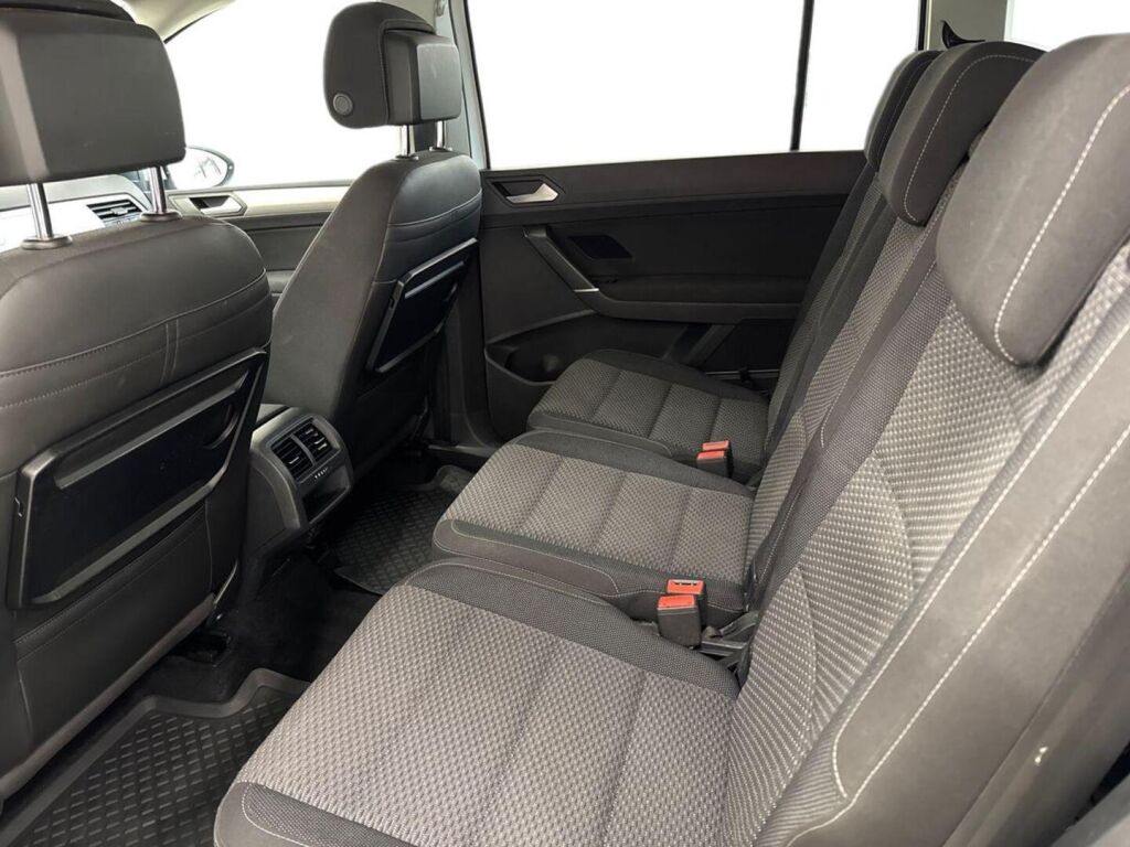 Volkswagen Touran 2015 Valkoinen
