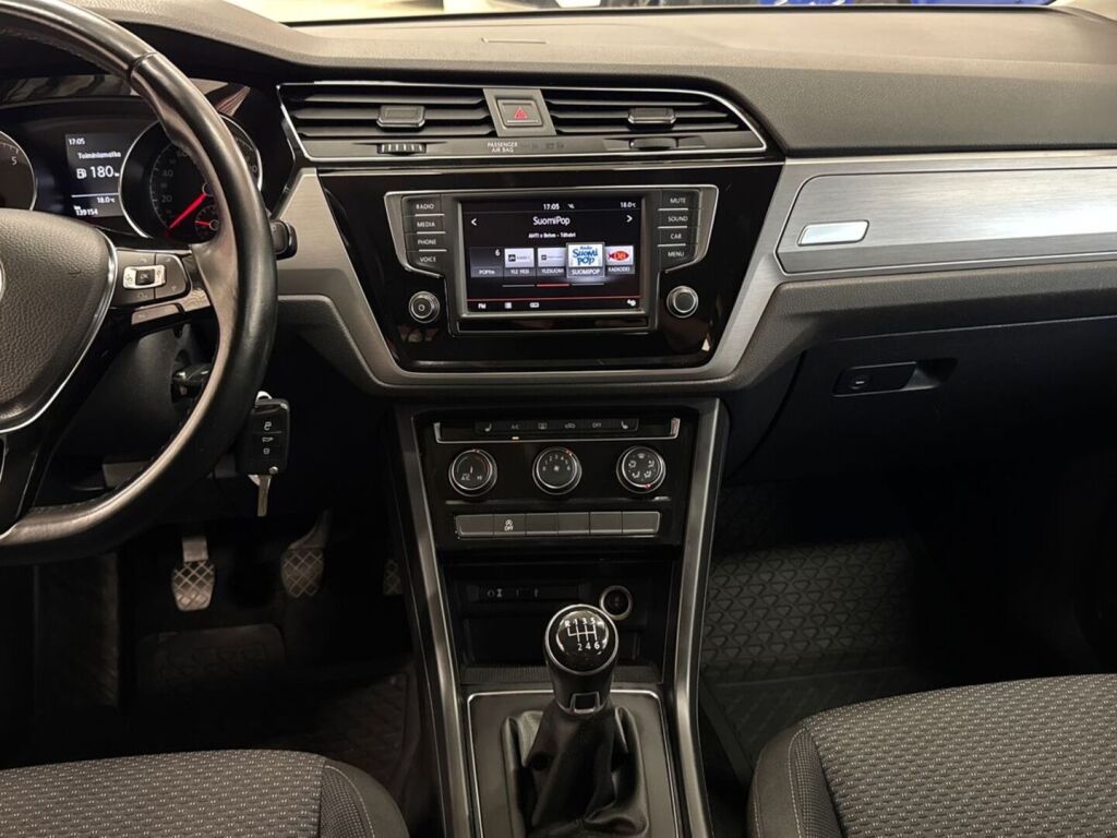 Volkswagen Touran 2015 Valkoinen