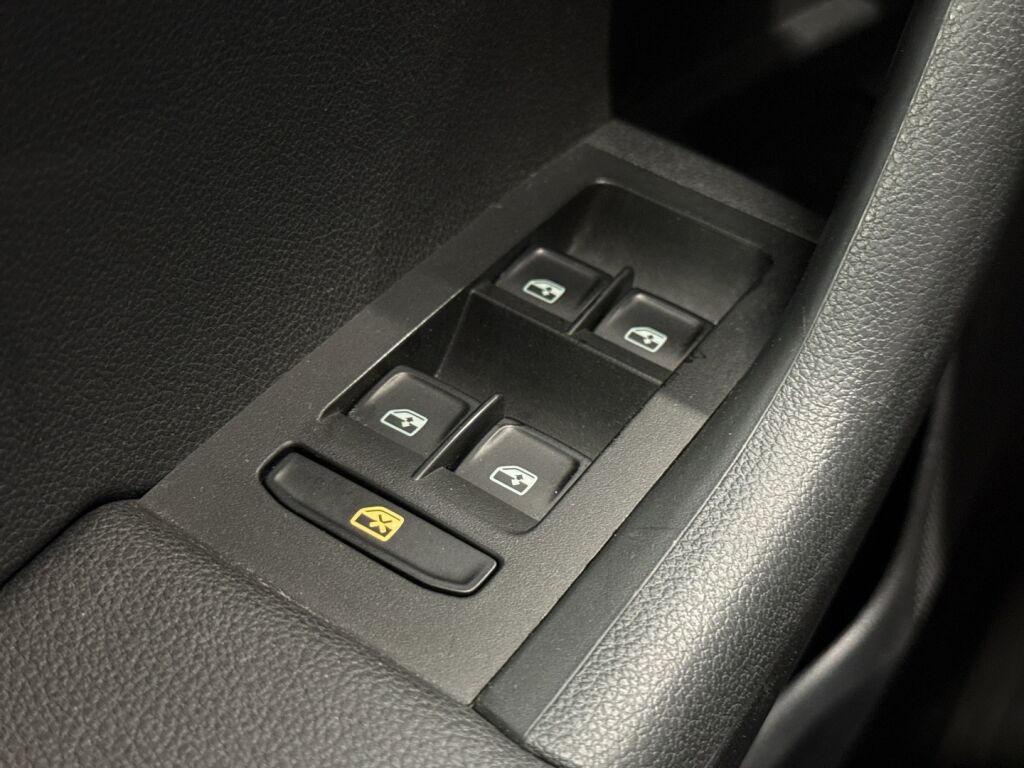 Skoda Octavia 2018 Valkoinen