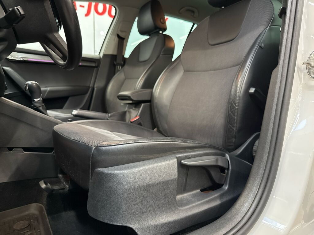 Skoda Octavia 2018 Valkoinen