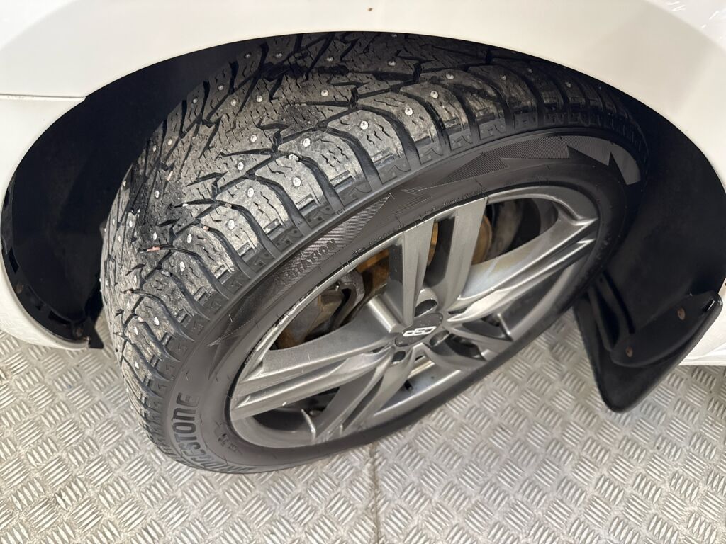 Skoda Octavia 2018 Valkoinen