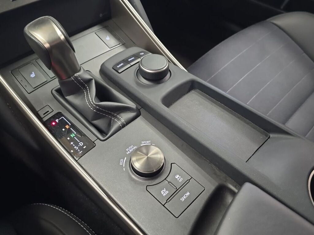 Lexus IS 2020 Valkoinen
