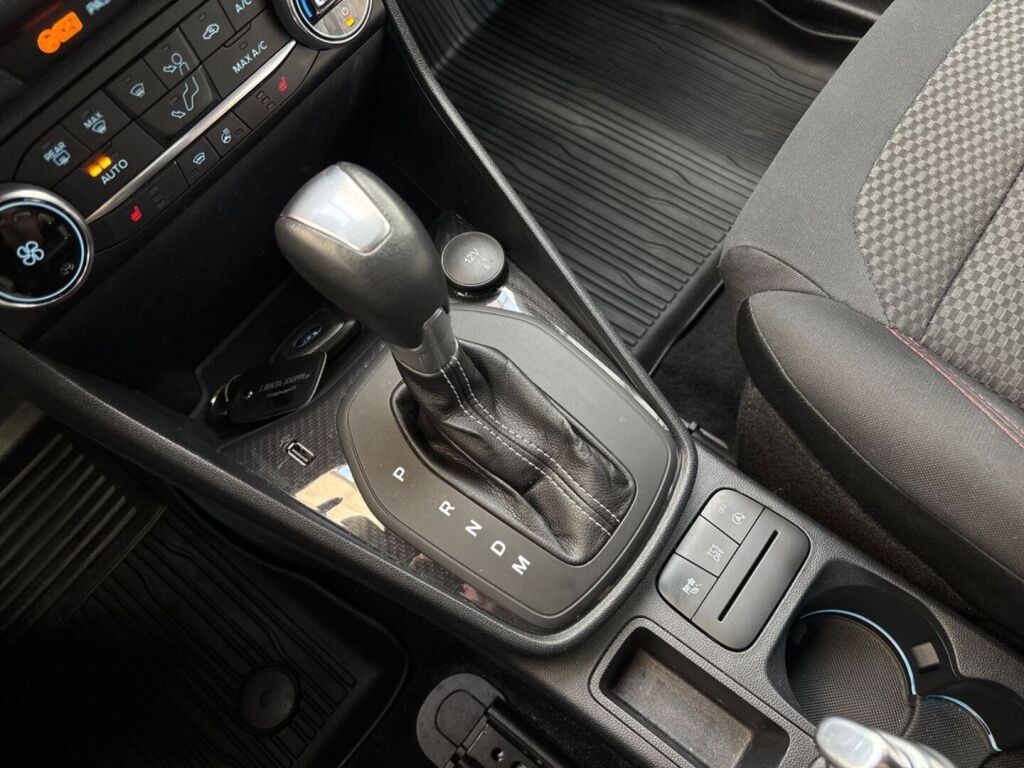 Ford Fiesta 2020 Valkoinen