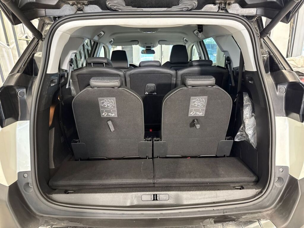 Peugeot 5008 2020 Valkoinen