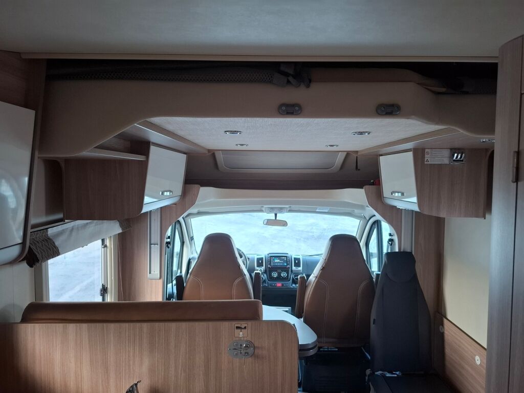 Bürstner IXEO TIME IT 726 J.Edition 2020 Valkoinen