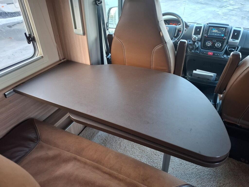 Bürstner IXEO TIME IT 726 J.Edition 2020 Valkoinen