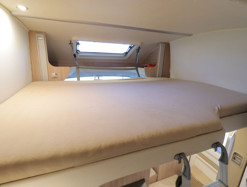 Bürstner IXEO TIME IT 726 J.Edition 2020 Valkoinen