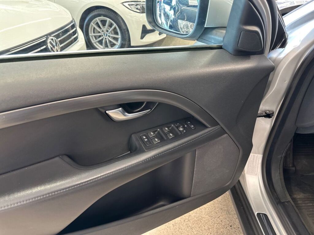 Volvo XC70 2016 Hopea