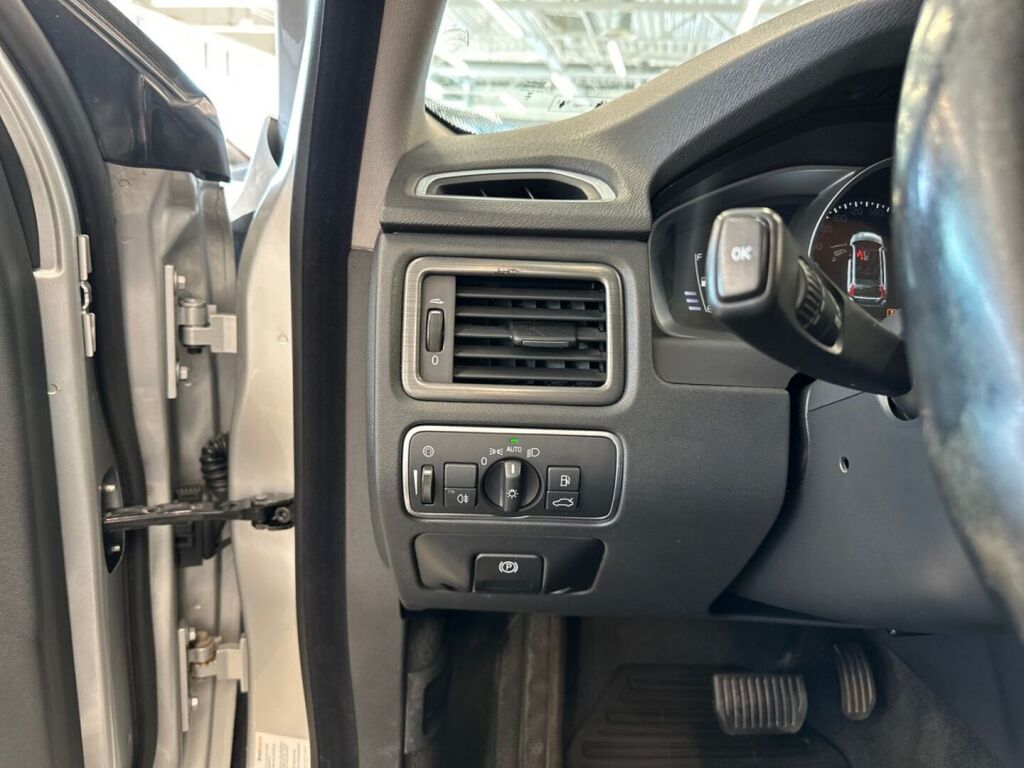 Volvo XC70 2016 Hopea