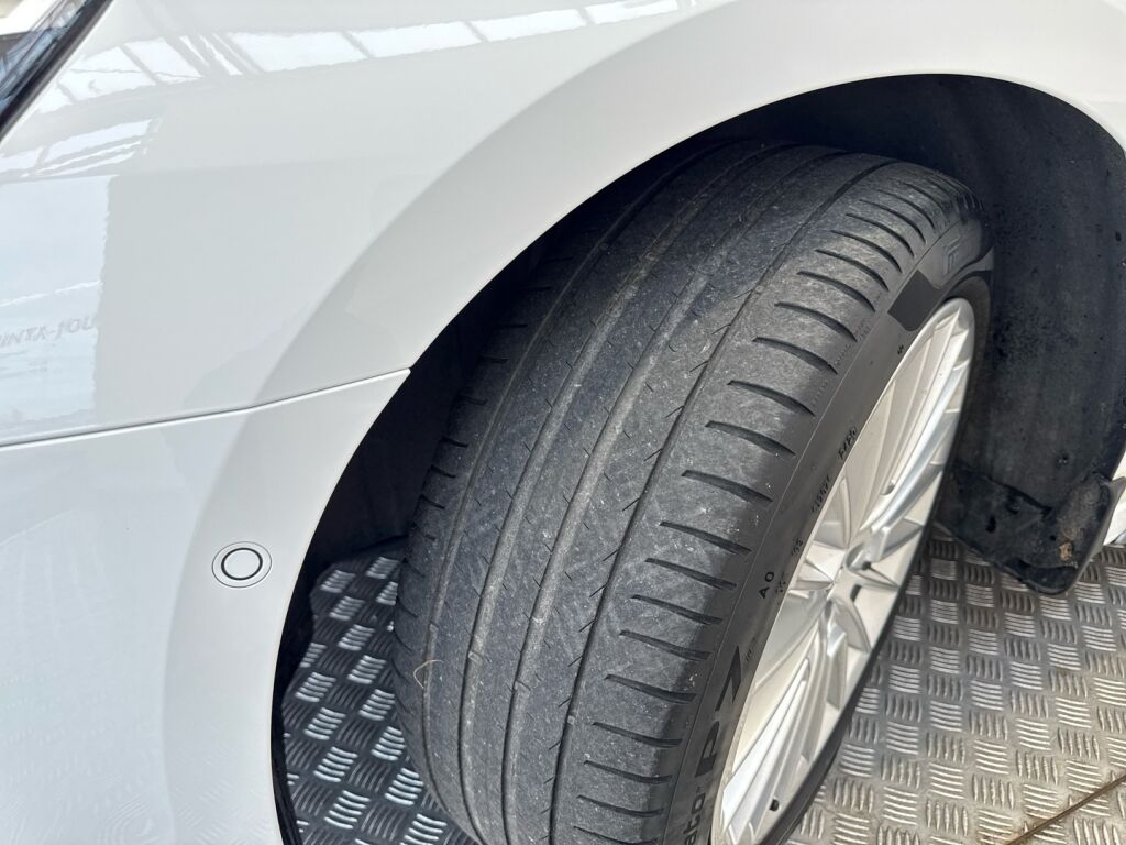 Audi A3 2021 Valkoinen