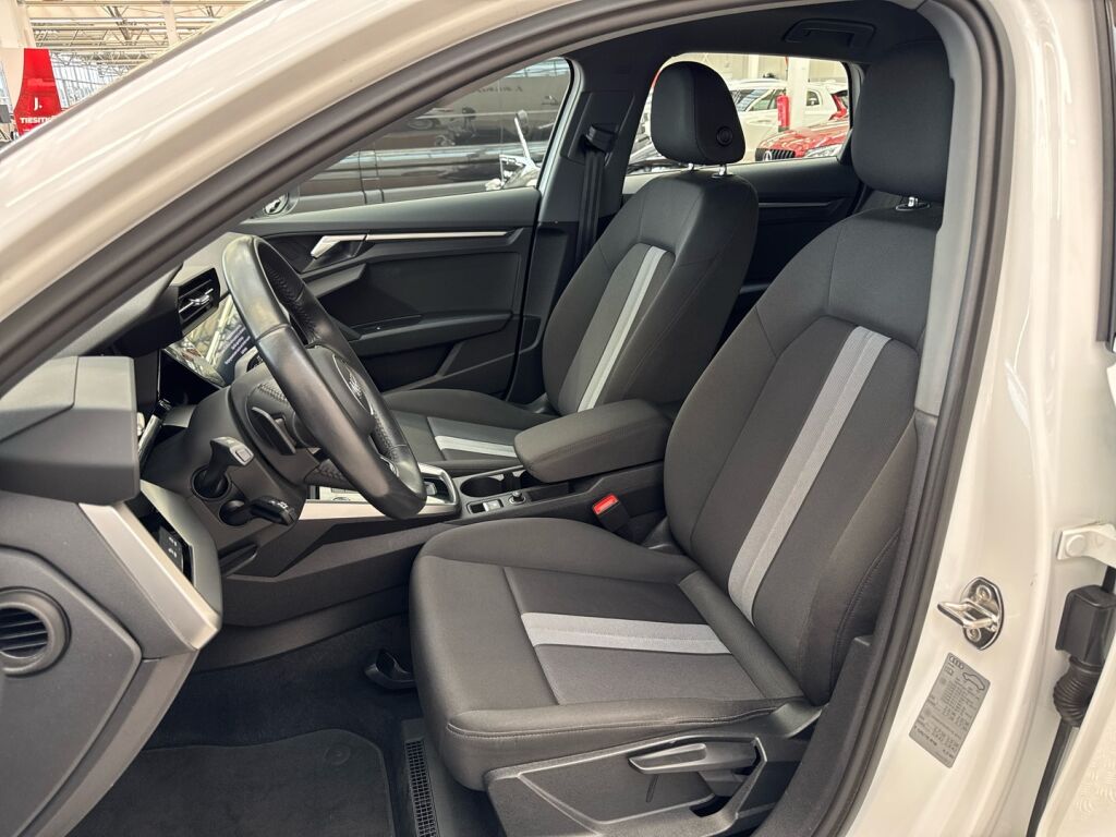 Audi A3 2021 Valkoinen