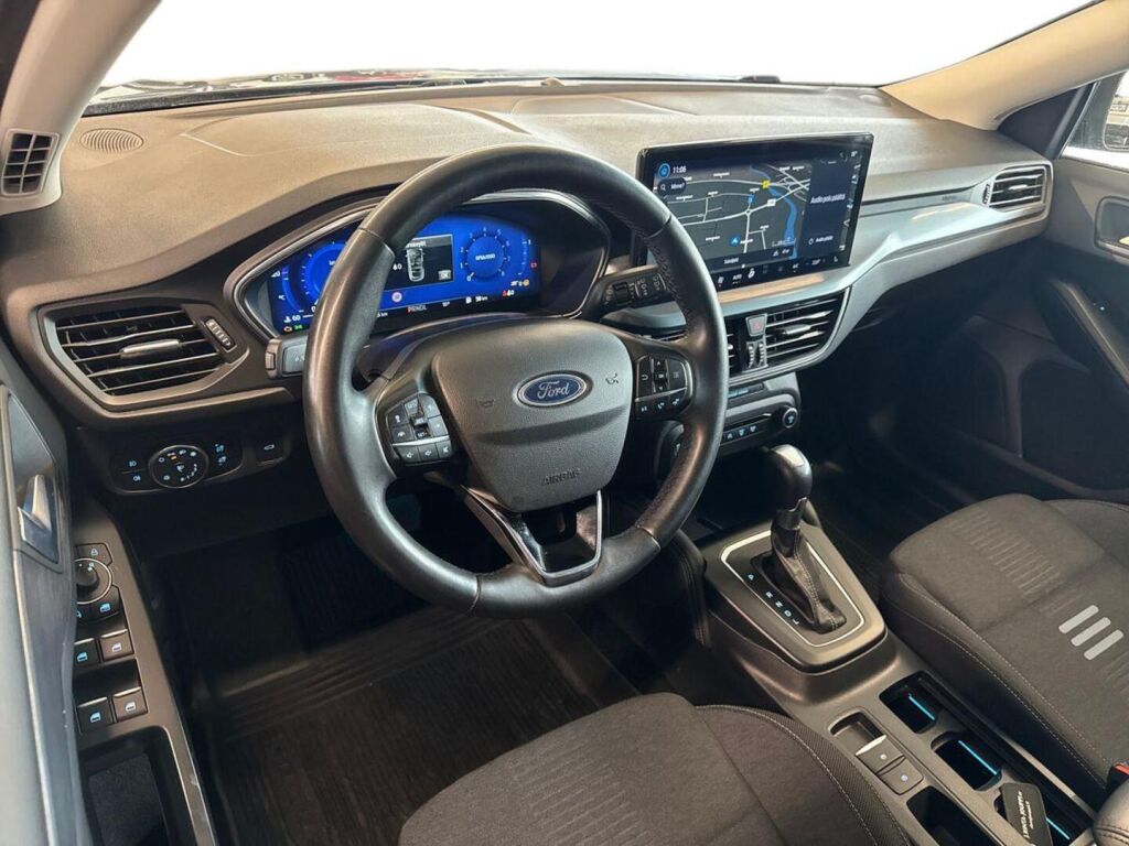 Ford Focus 2022 Chrome blue