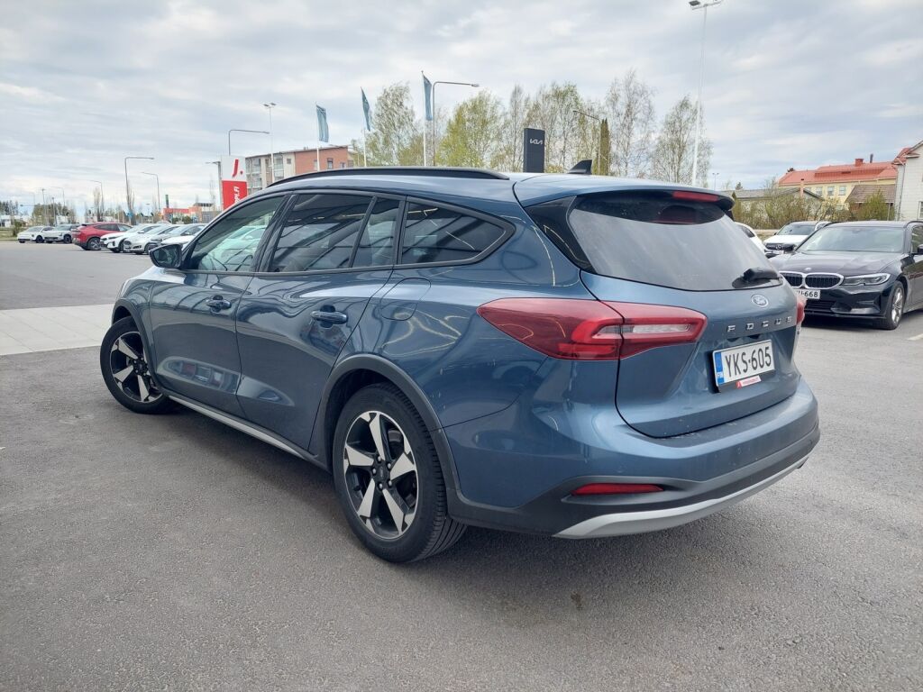 Ford Focus 2022 Chrome blue
