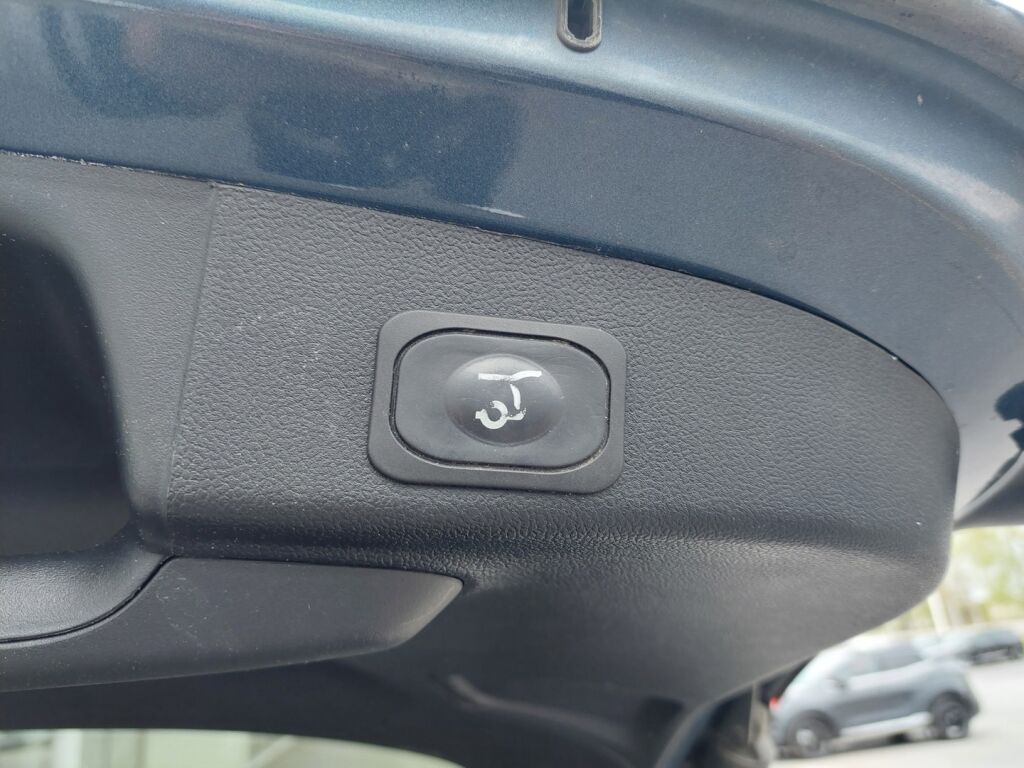 Ford Focus 2022 Chrome blue