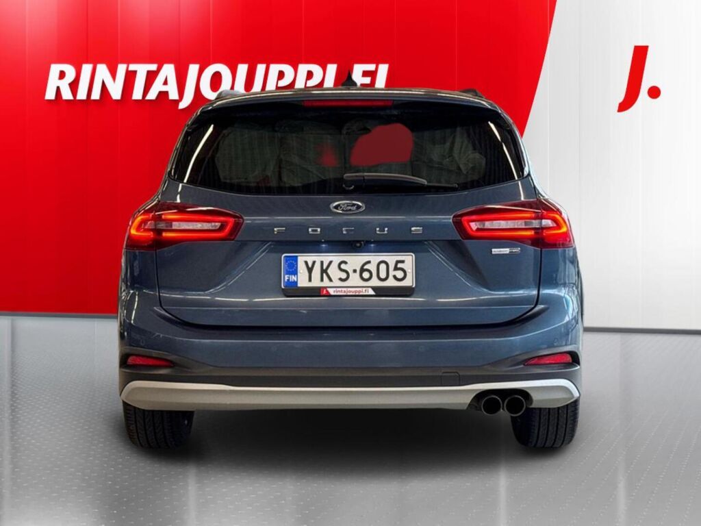Ford Focus 2022 Chrome blue