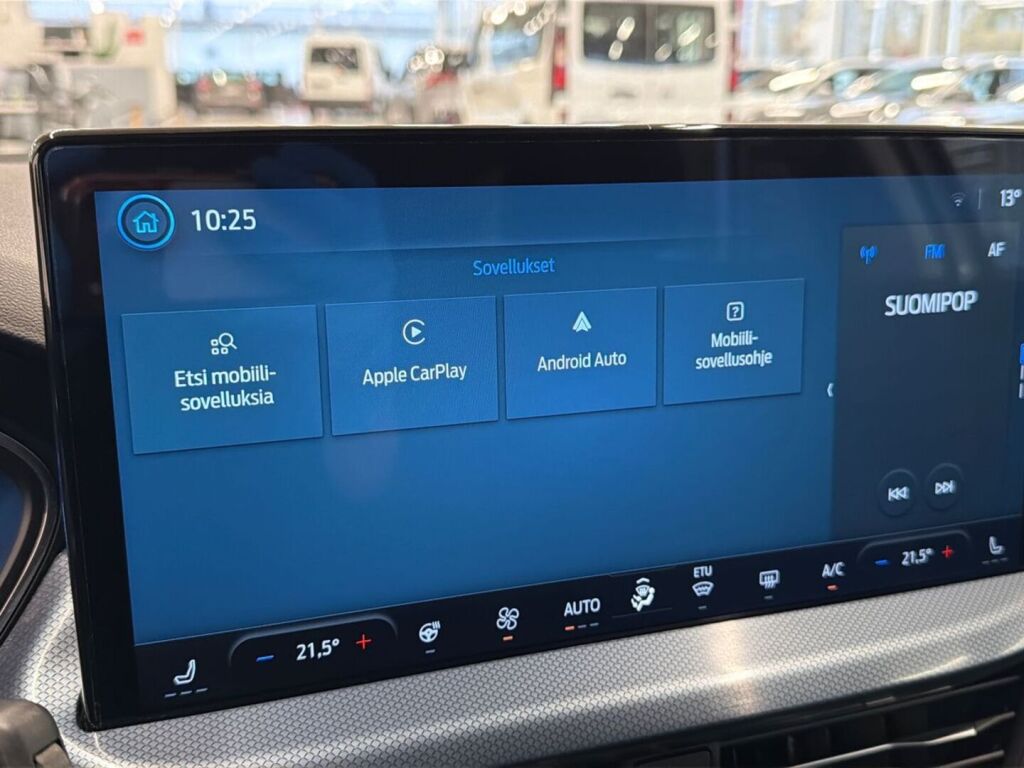Ford Focus 2022 Frozen White