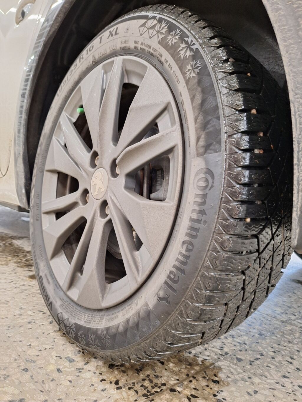 Peugeot e-208 2022 Valkoinen