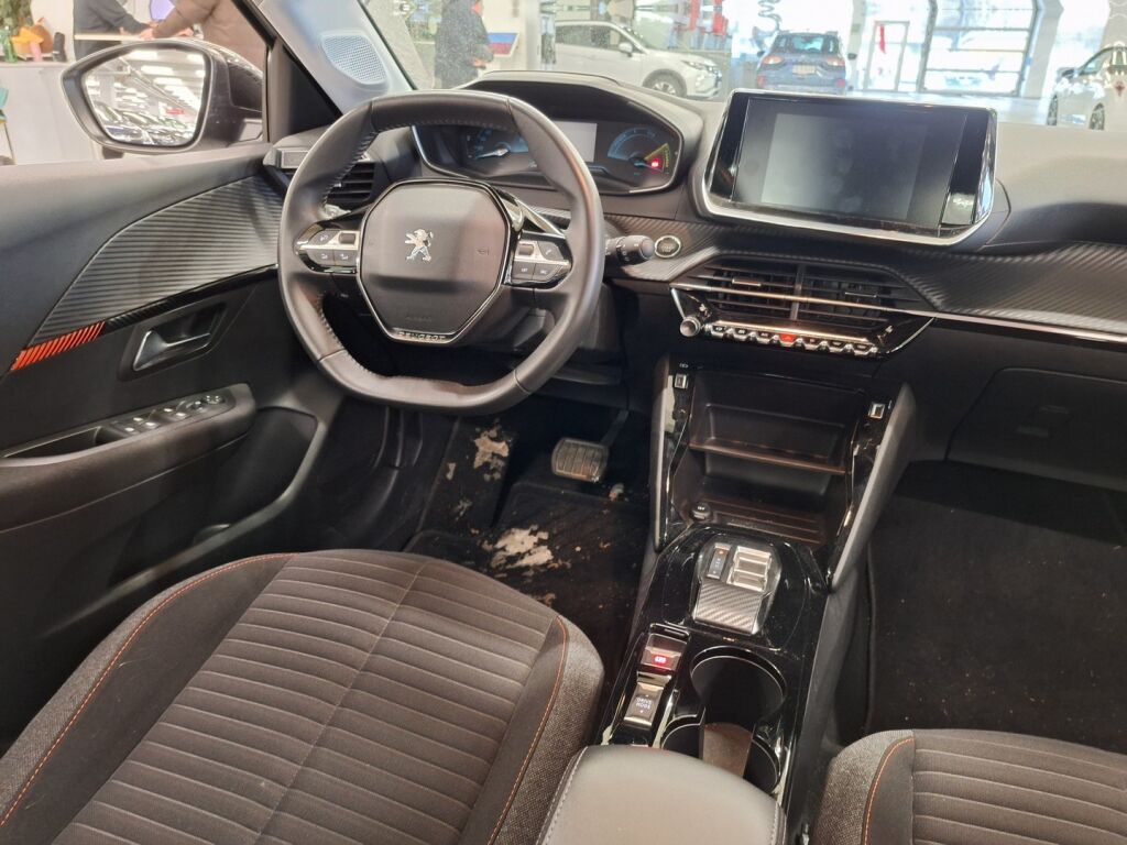 Peugeot e-208 2022 Valkoinen