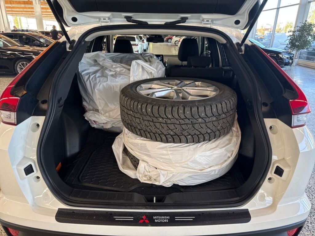 Mitsubishi Eclipse Cross 2021 Valkoinen