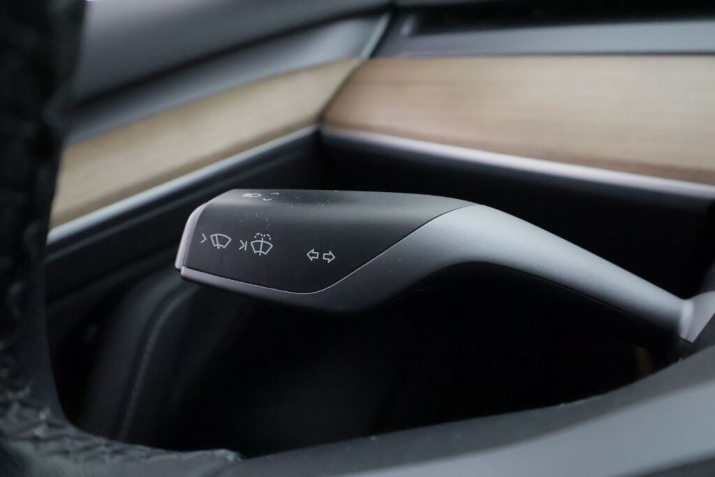 Tesla Model 3 2021 Valkoinen