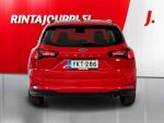 Ford Focus 2022 Punainen