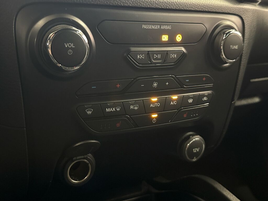 Ford Ranger 2022 Punainen