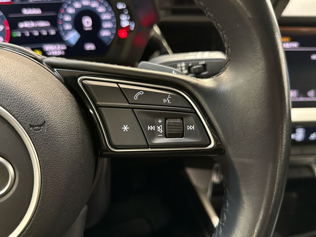 Audi A3 2022 Valkoinen