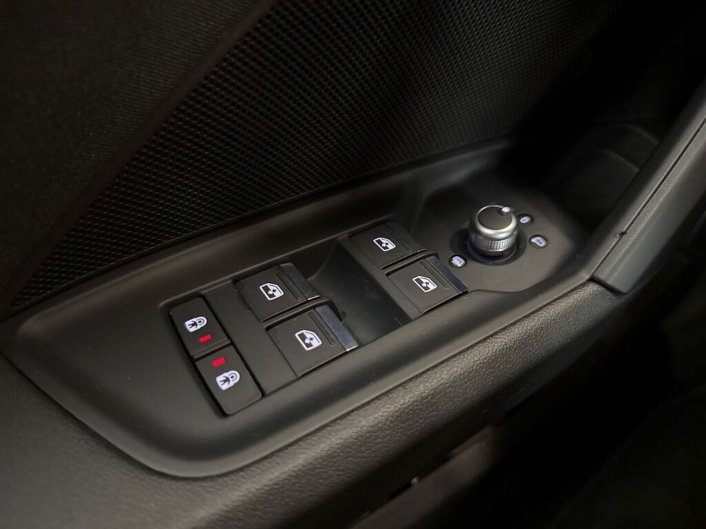Audi A3 2022 Valkoinen