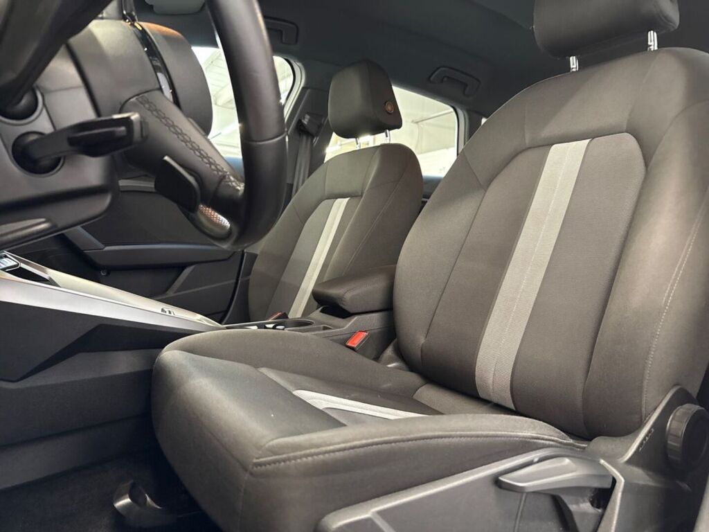 Audi A3 2022 Valkoinen