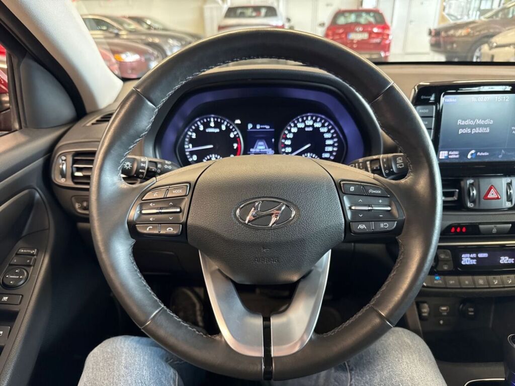 Hyundai i30 Wagon 2022 Punainen