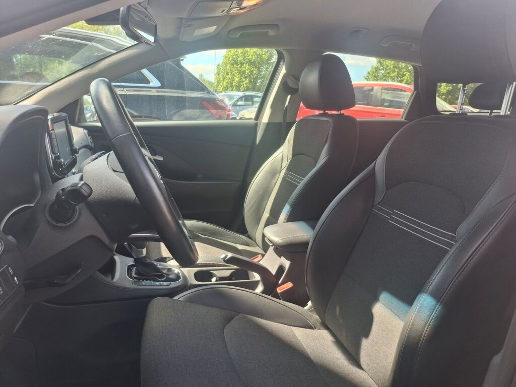 Hyundai i30 Wagon 2022 Punainen