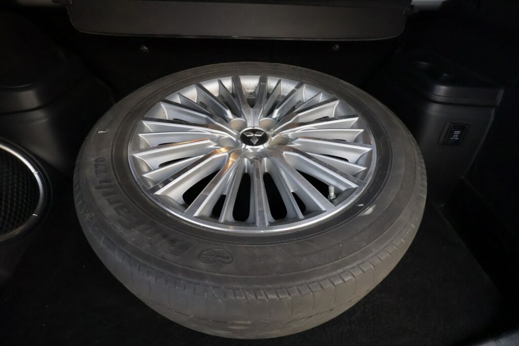 Mitsubishi Outlander PHEV 2019 Valkoinen