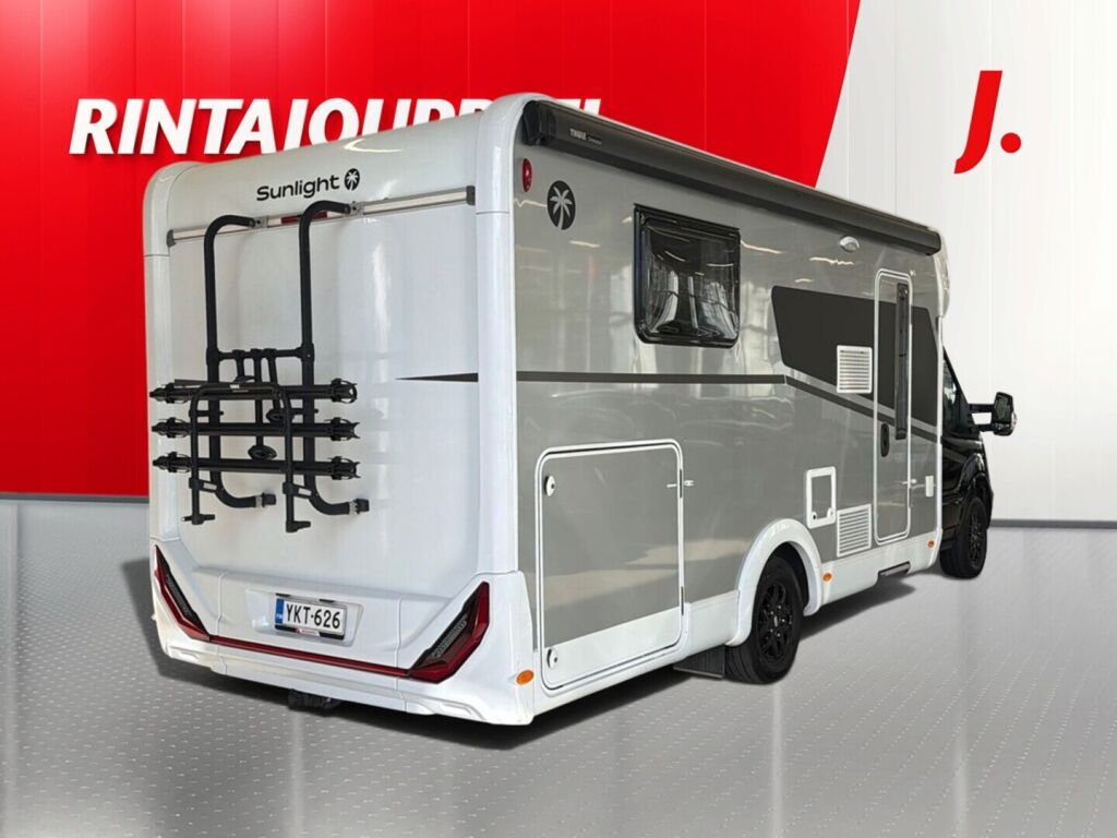 Sunlight T690L 2024 Musta