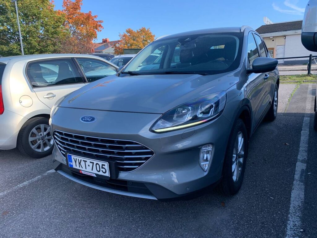 Ford Kuga 2021 Harmaa