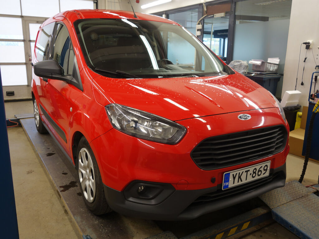 Ford Transit Courier 2022 Punainen
