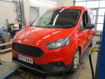 Ford Transit Courier 2022 Punainen