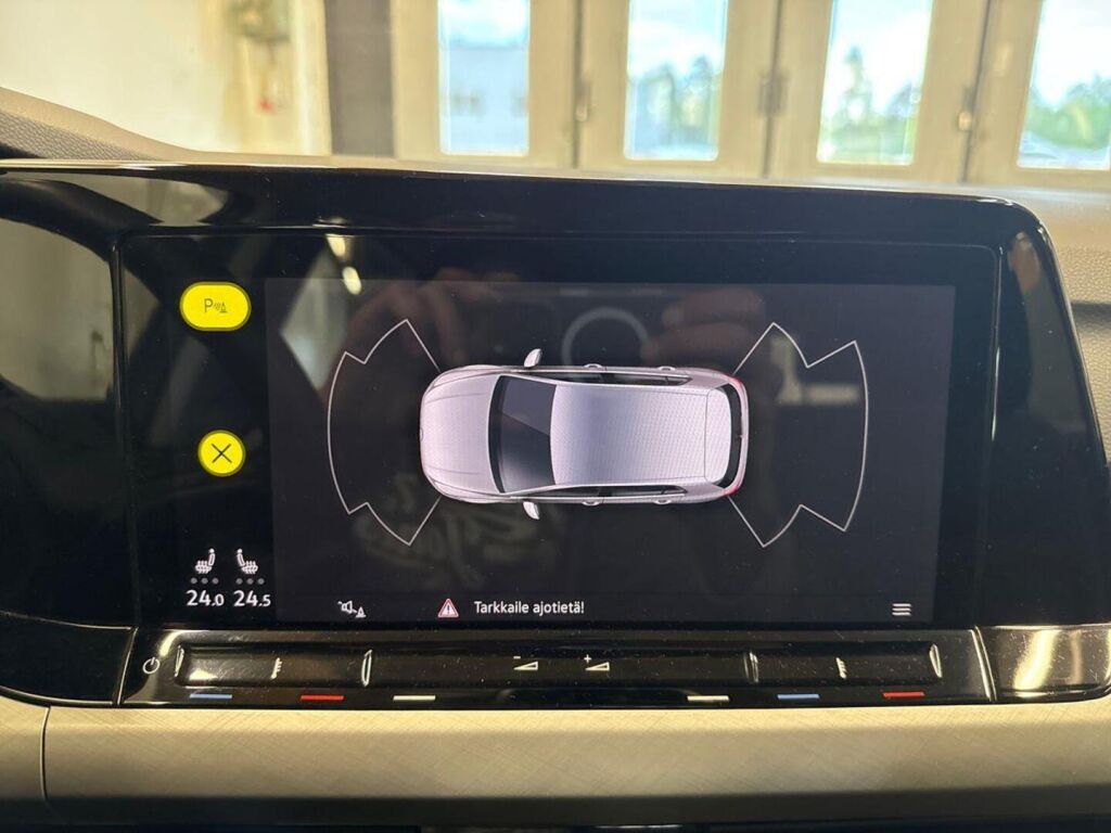 Volkswagen Golf 2022 Harmaa