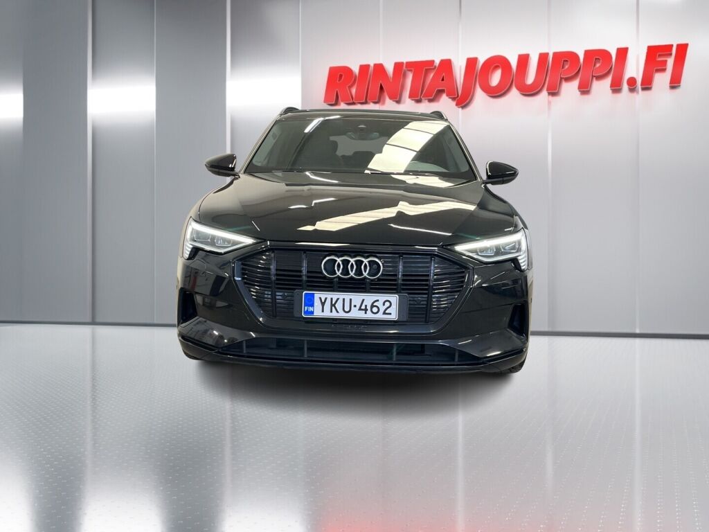 Audi e-tron 2019 Musta