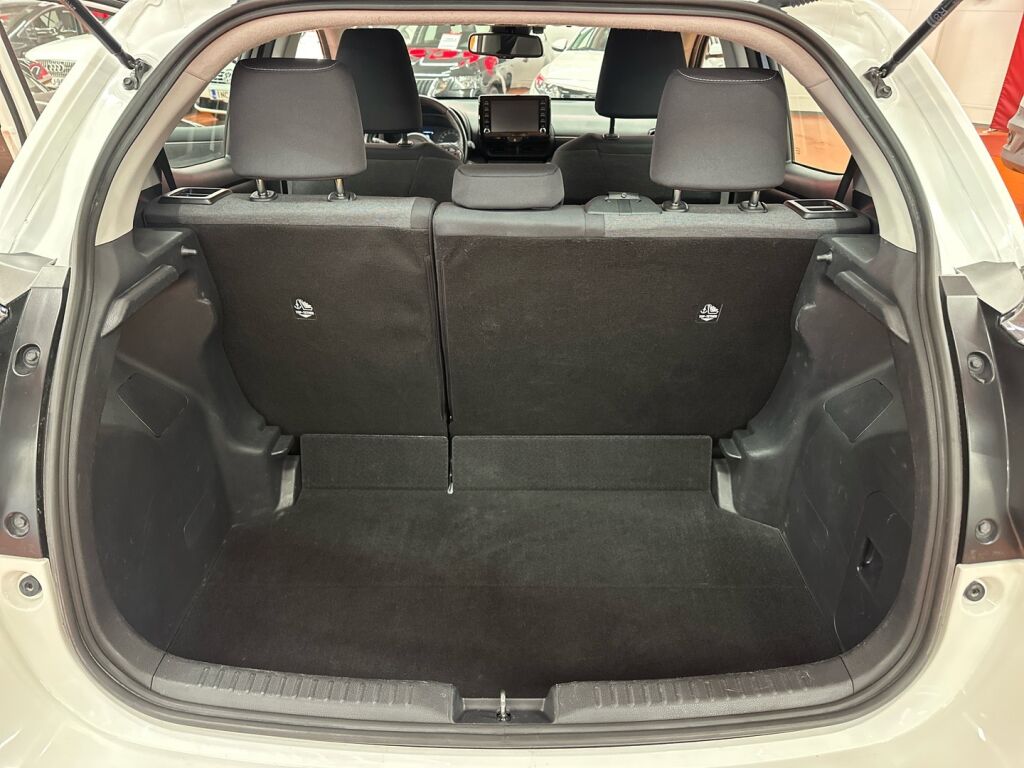 Toyota Yaris 2022 Valkoinen