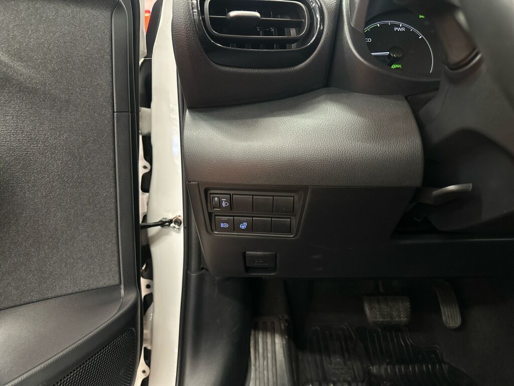 Toyota Yaris 2022 Valkoinen