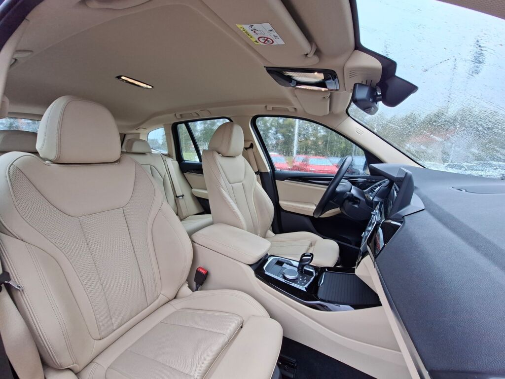 BMW X3 2022 Sininen