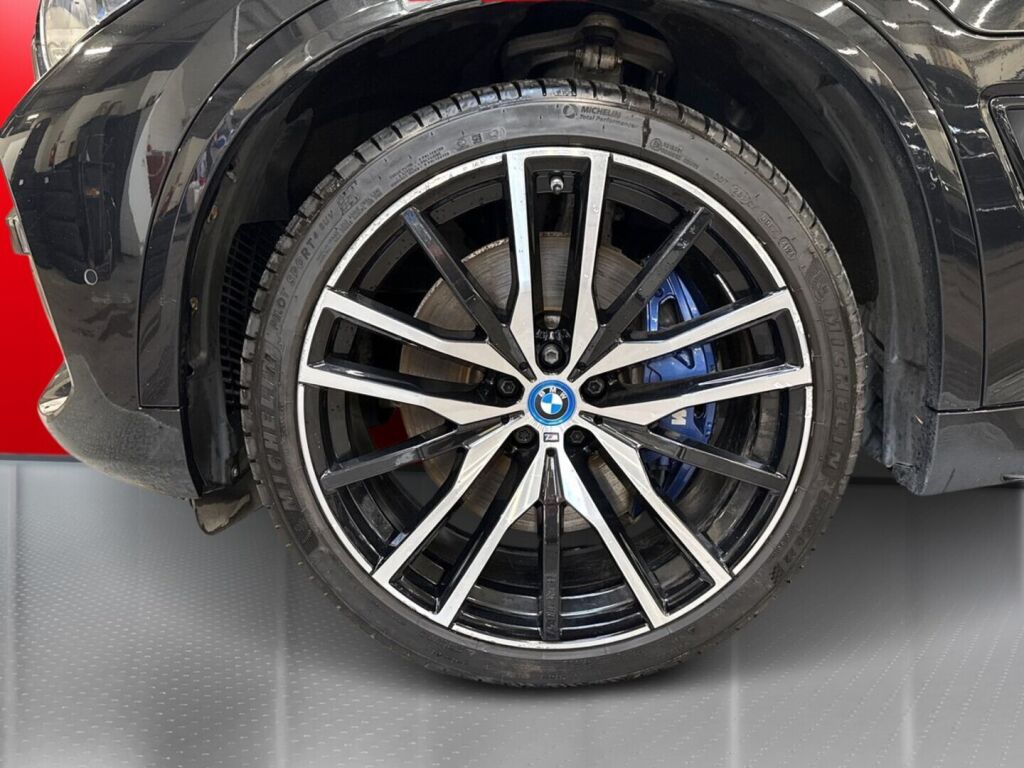 BMW X5 2022 Musta