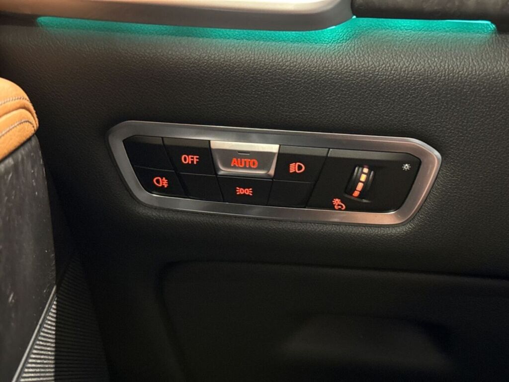 BMW X5 2022 Musta