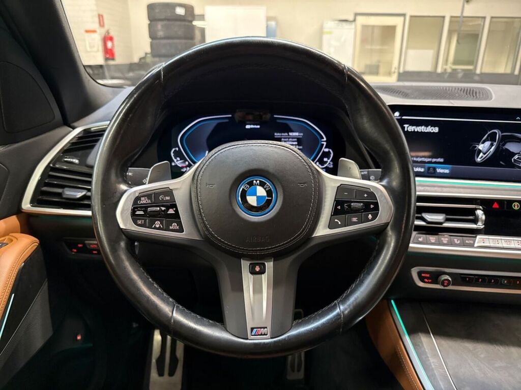 BMW X5 2022 Musta