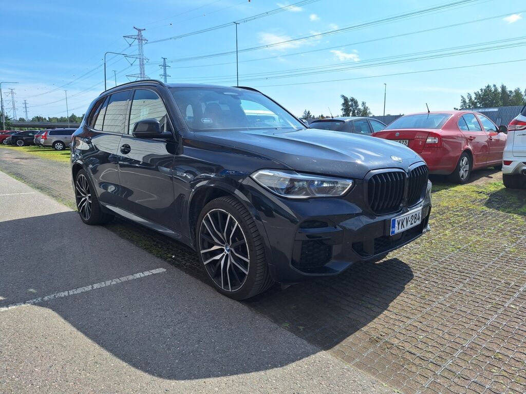 BMW X5 2022 Musta