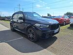 BMW X5 2022 Musta