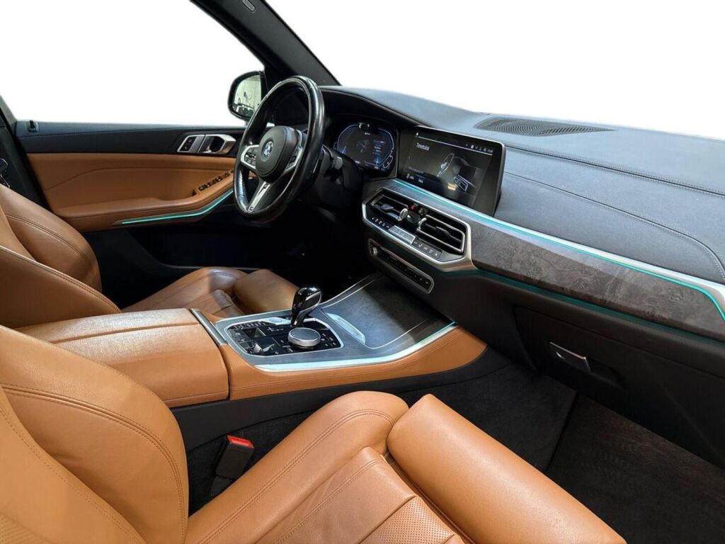 BMW X5 2022 Musta