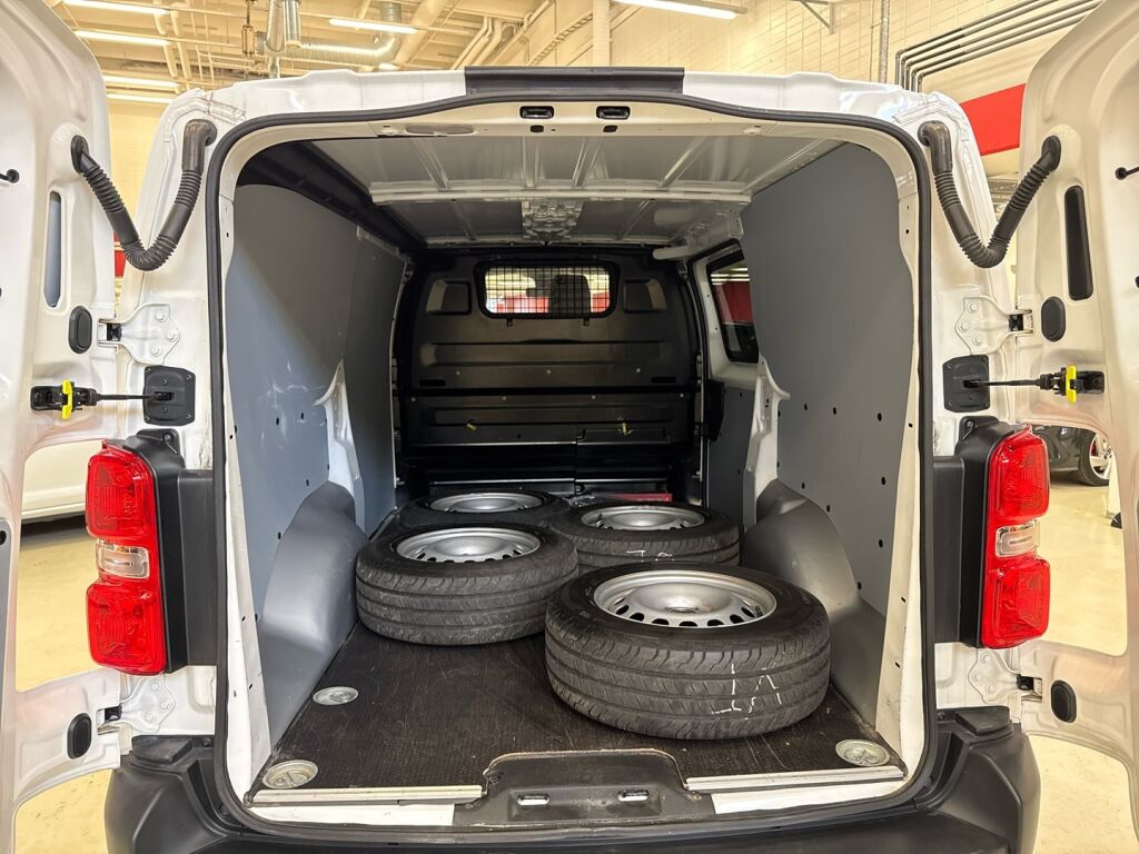 Toyota Proace 2022 Valkoinen