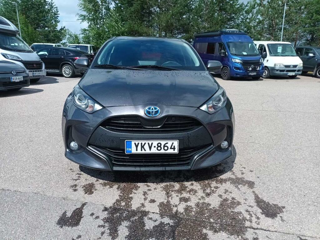 Toyota Yaris 2022 Harmaa