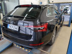 Skoda Superb 2022 Musta